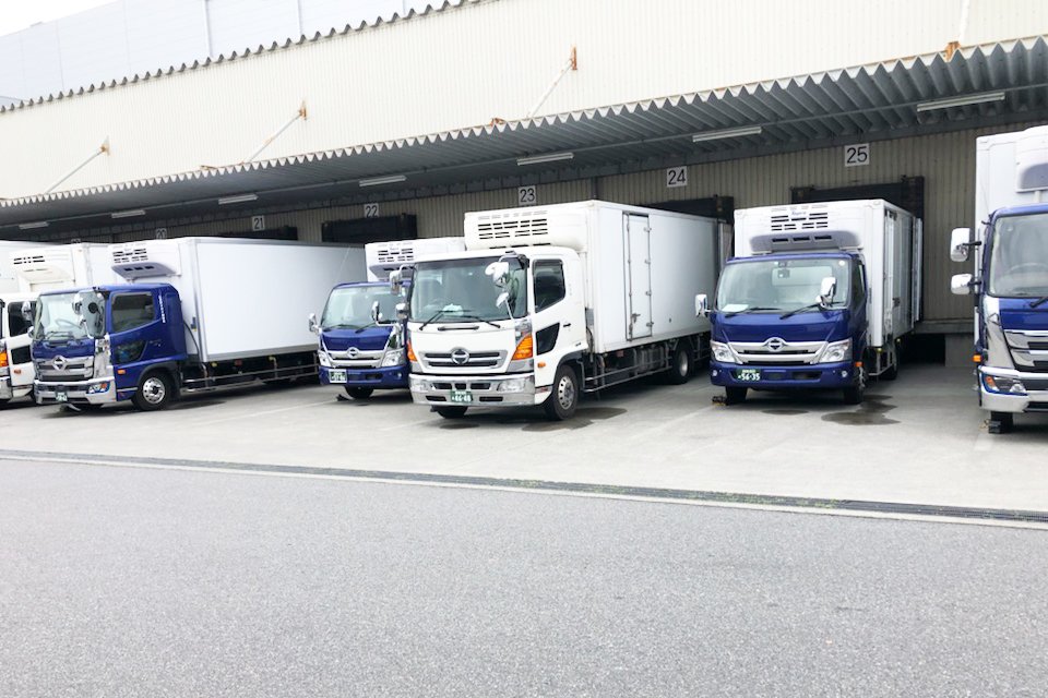 エヌテイケイ物流株式会社 本社営業所 中型トラックドライバー 準中型トラックドライバーの求人 ドラever