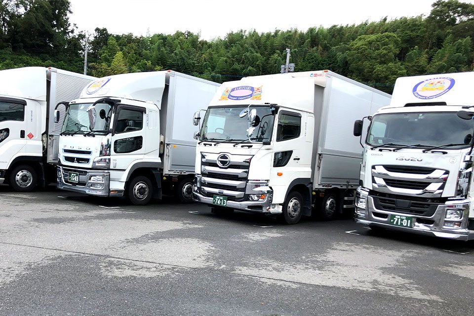 有限会社かりゆし運送 大阪営業所 中型トラックドライバーの求人 ドラever