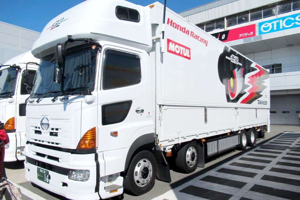 日本梱包運輸倉庫株式会社 東京営業所 小型トラックドライバー ワンボックスの求人 ドラever