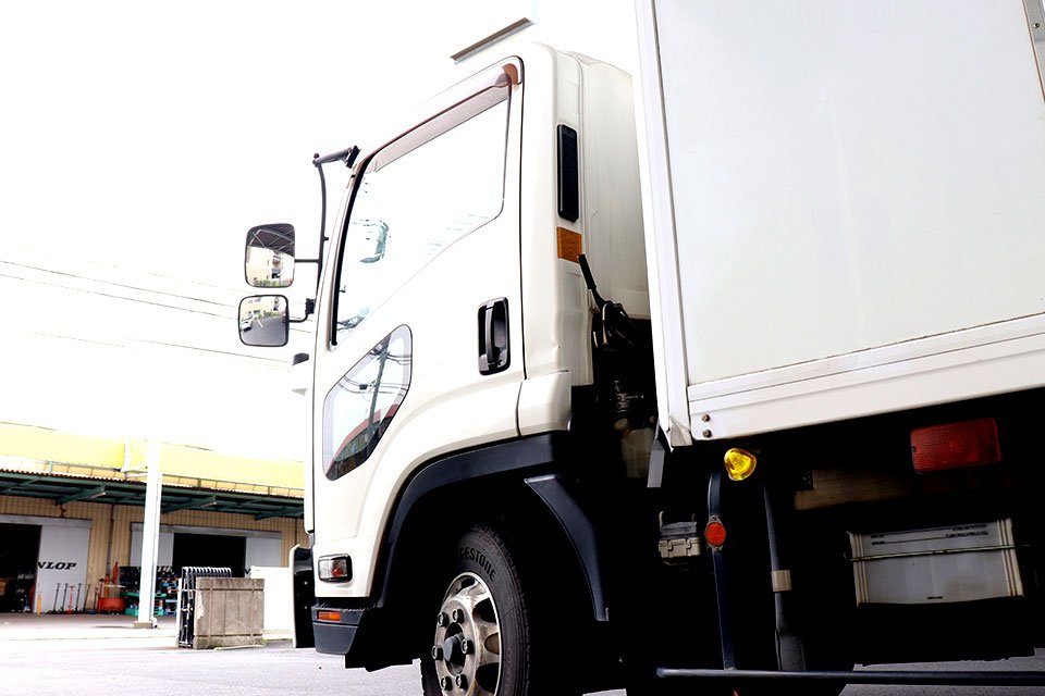 株式会社ティー ピー サービス 東名厚木物流センター 大型トラックドライバーの求人 ドラever