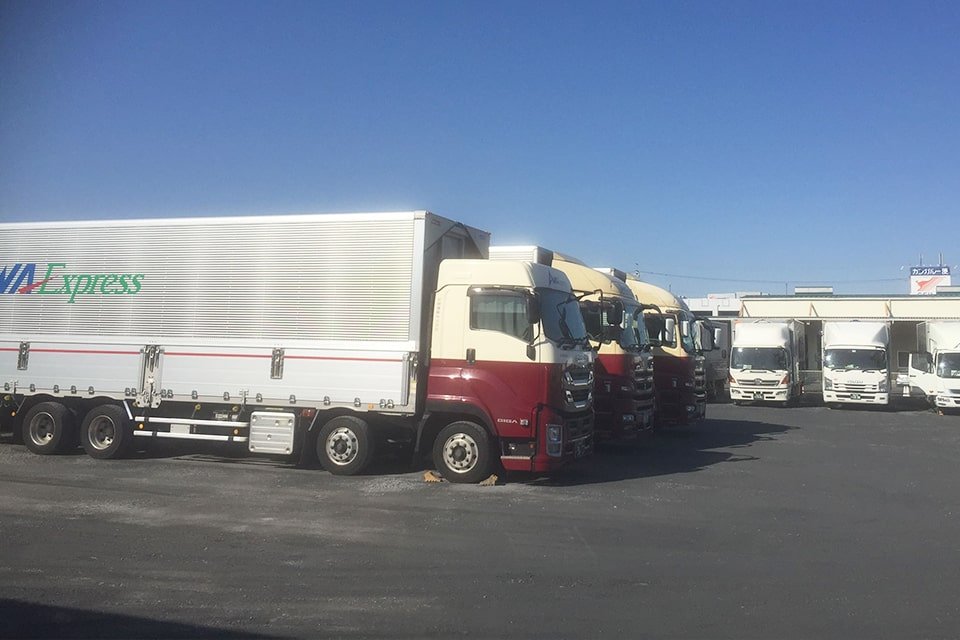 安房運輸株式会社 埼玉営業所 中型トラックドライバー 大型トラックドライバーの求人 ドラever