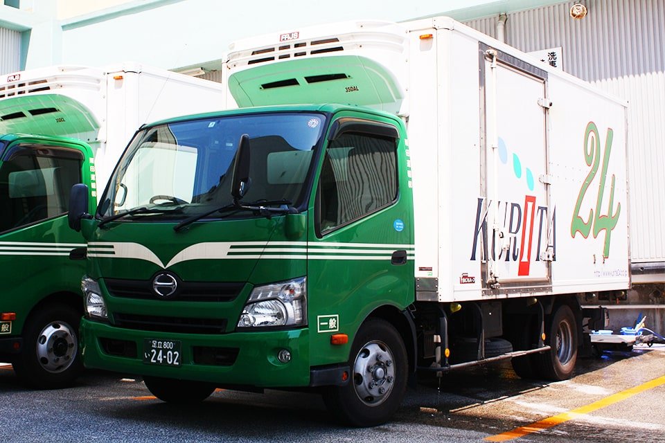 栗田運輸株式会社 本社 準中型トラックドライバーの求人 ドラever