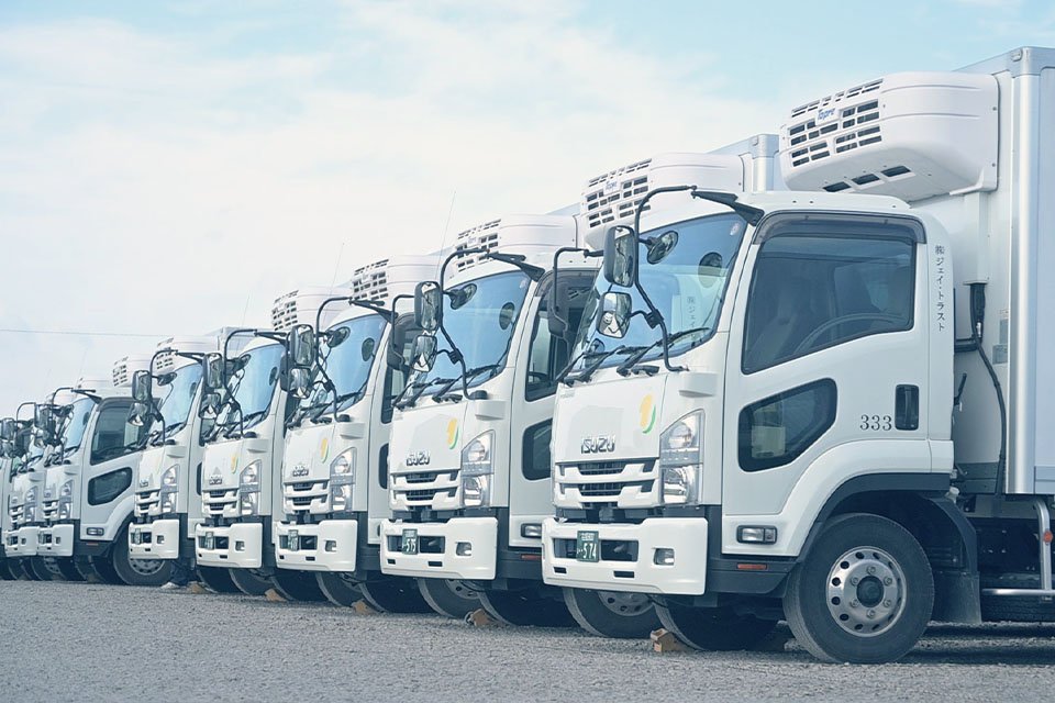 株式会社ジェイ トラスト 本社営業所 中型トラックドライバーの求人 ドラever