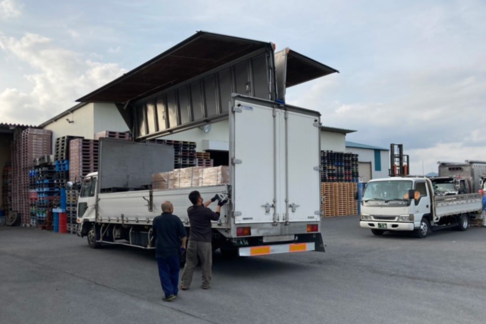 有限会社七福商事 事務所 中型トラックドライバーの求人 ドラever