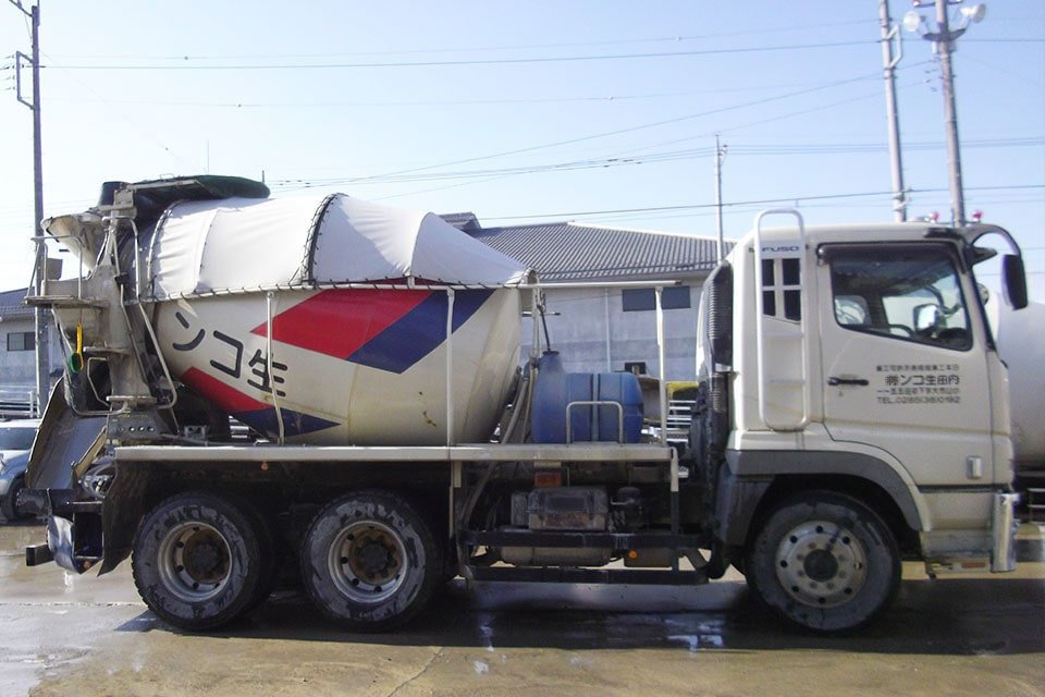 内田生コン株式会社 本社 大型トラックドライバーの求人 ドラever