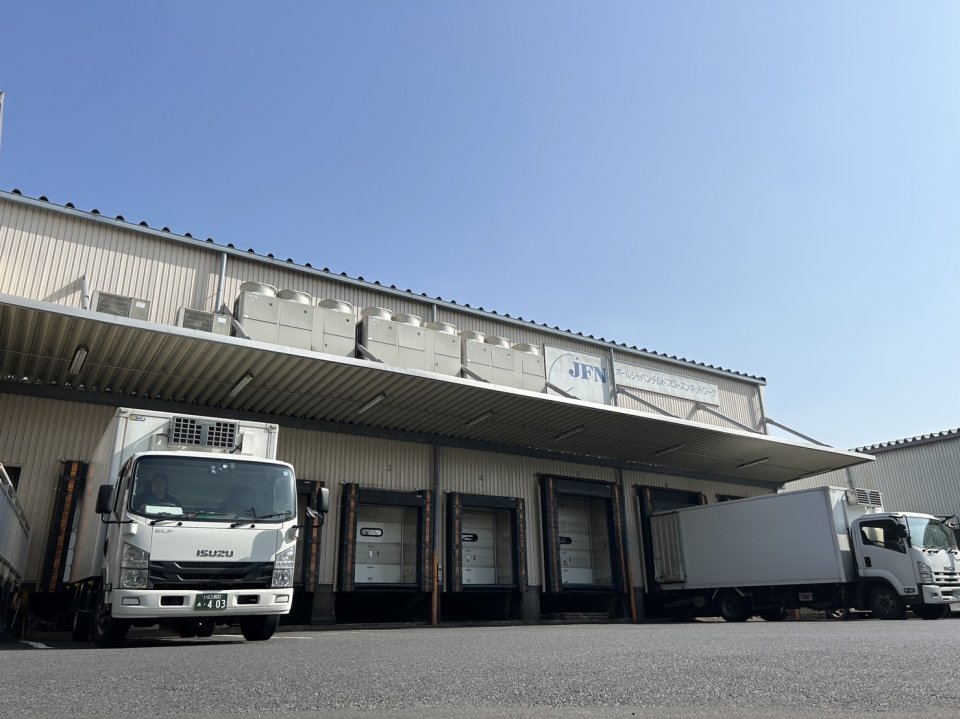 南日本運輸倉庫株式会社（八潮営業所）-準中型トラックドライバーの