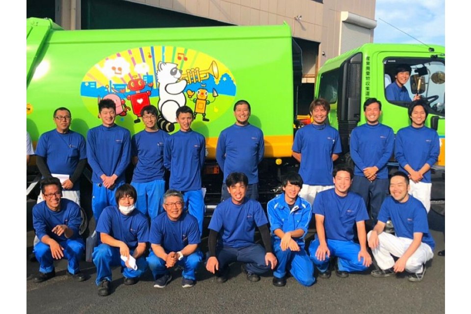 株式会社明輝クリーナー 本社 中型トラックドライバー 廃棄物収集運搬 ルート回収ドライバーの求人 ドラever