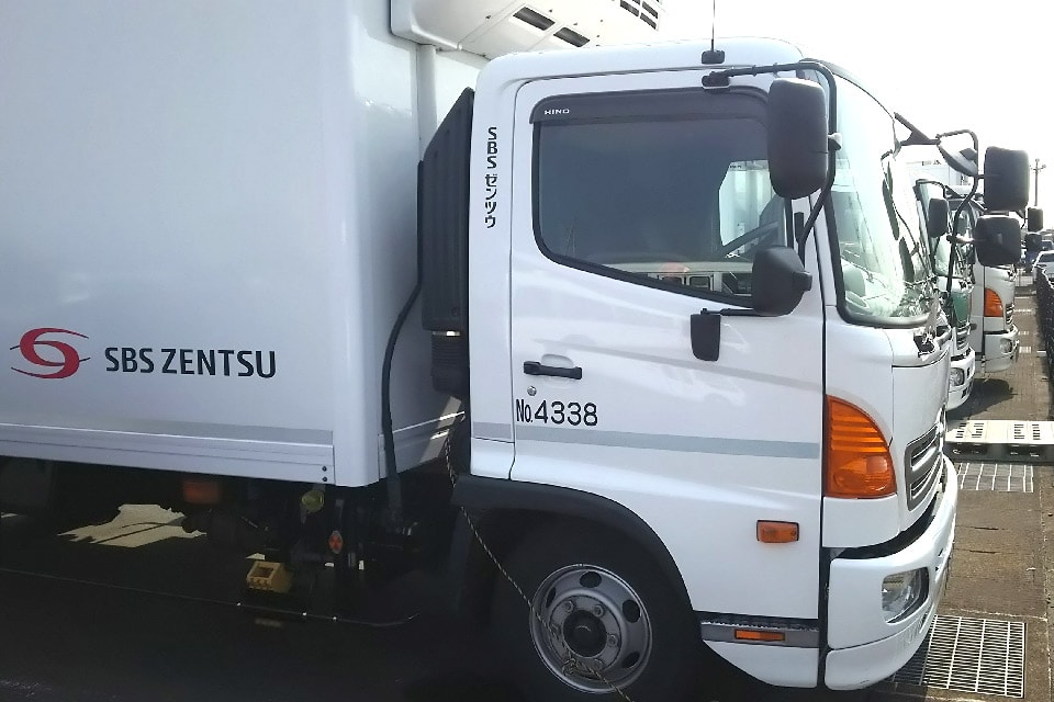 Sbsゼンツウ株式会社 岩槻支店 大型トラックドライバーの求人 ドラever